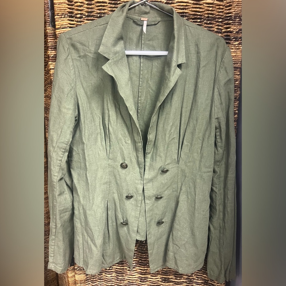 Free People- Linen/Rayon Blazer‎ jacket with buttons, Size: Medium, Pre-Owned